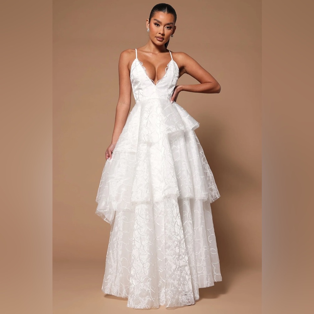 Fashion Nova Amore Maxi Dress - White